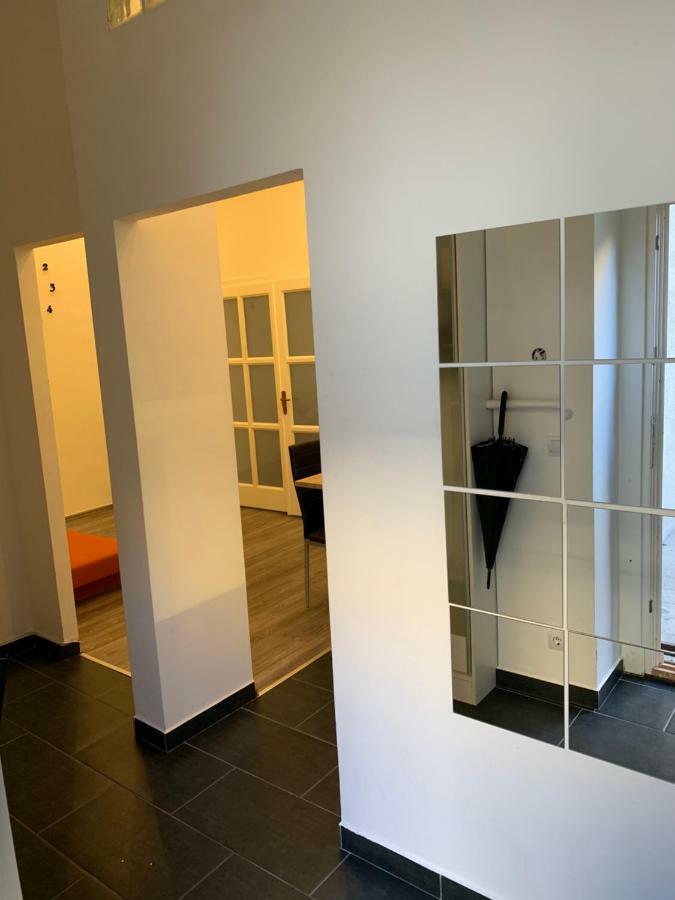 Nefelejcs Utca 9 Apartment